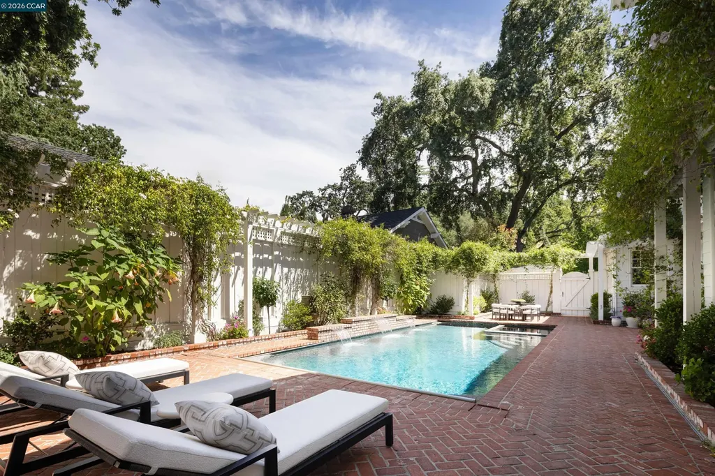 1733 Alameda Diablo Diablo CA 94528