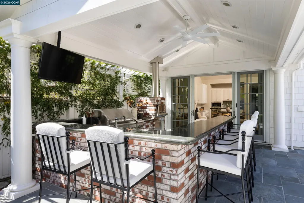 1733 Alameda Diablo Diablo CA 94528