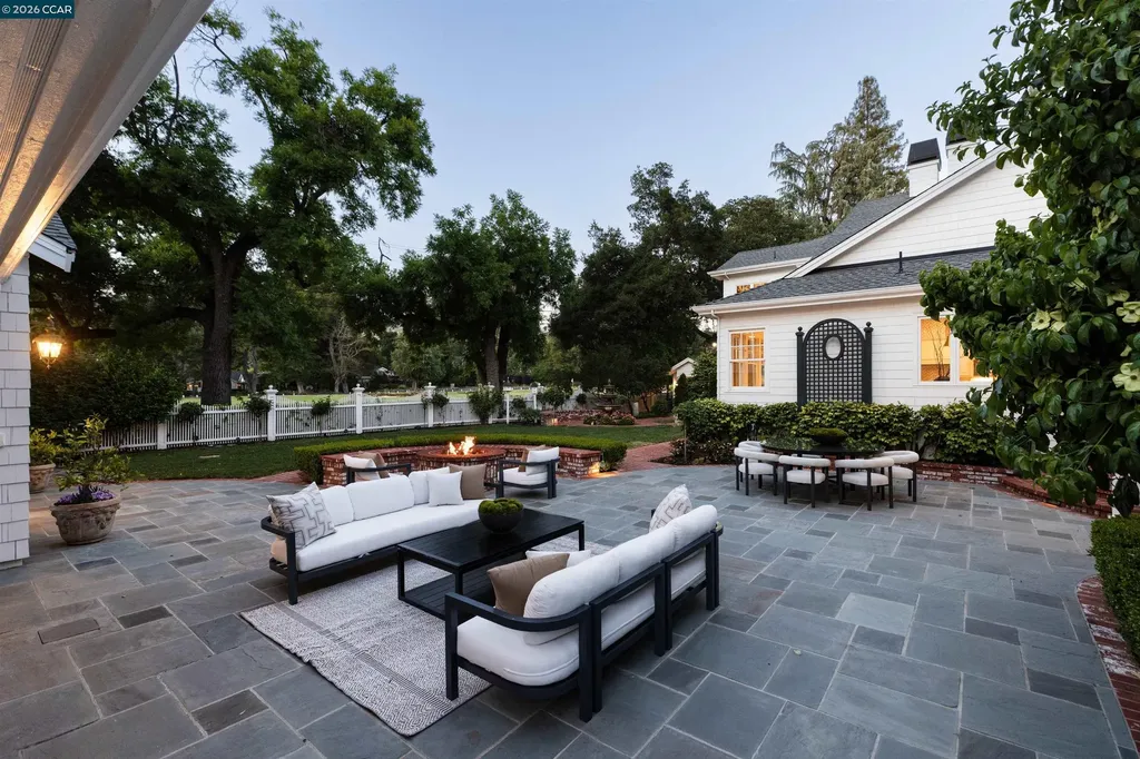 1733 Alameda Diablo Diablo CA 94528
