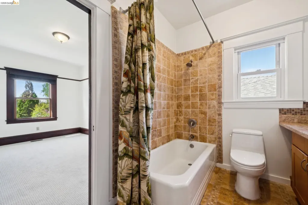 1165 64th Street Oakland CA 94608