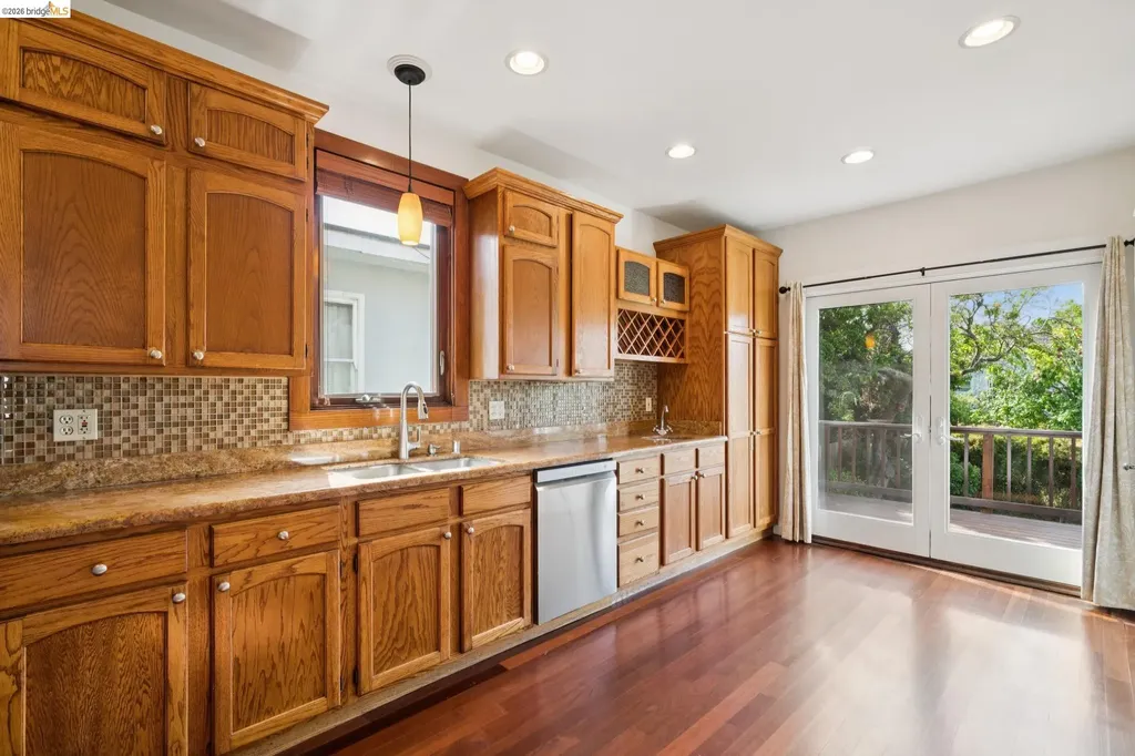 1165 64th Street Oakland CA 94608