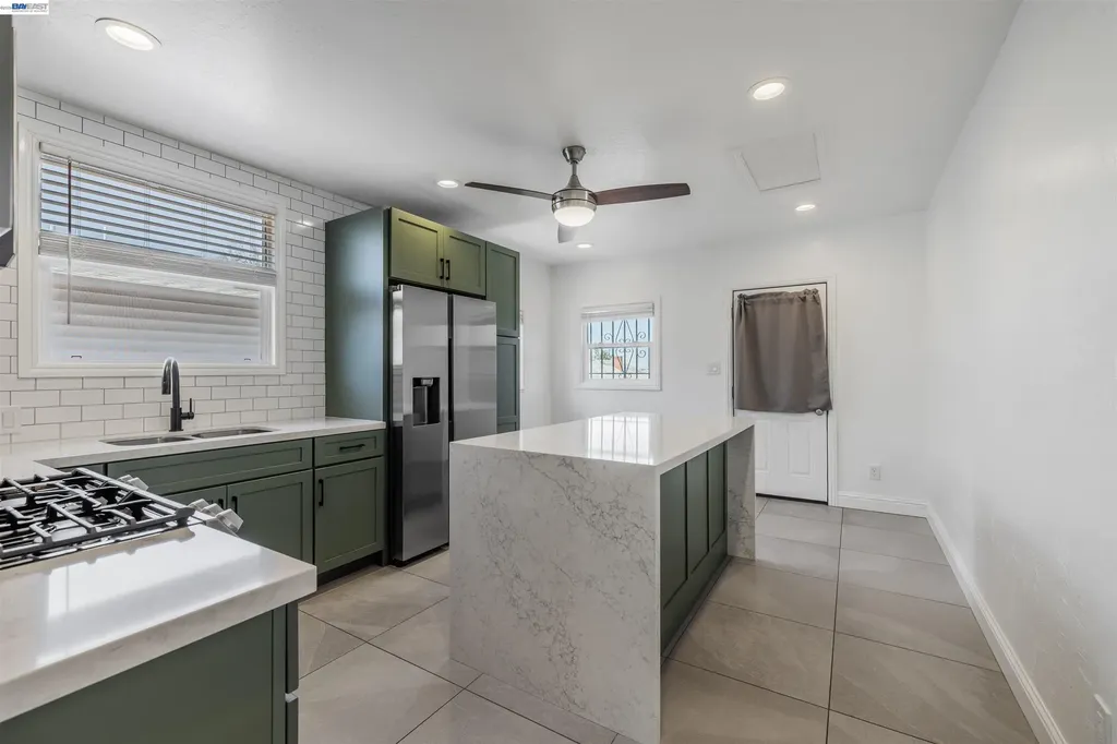 2023 46th Avenue Oakland CA 94601