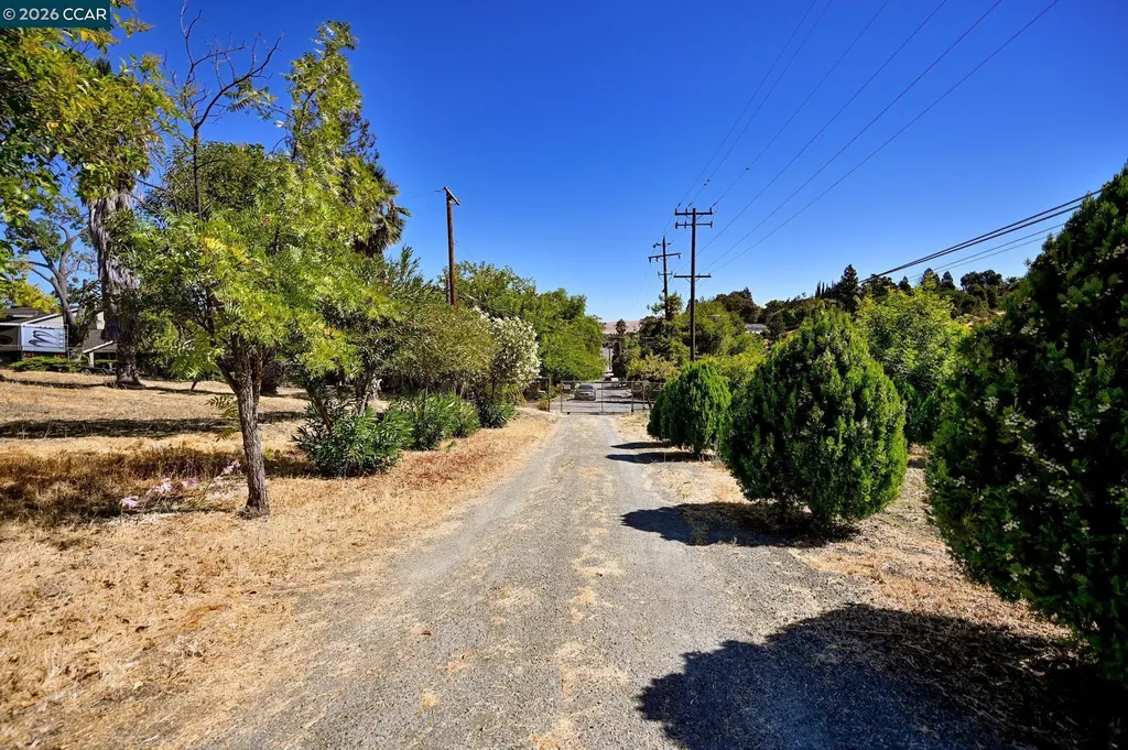 1051 Tilley Circle Concord CA 94518