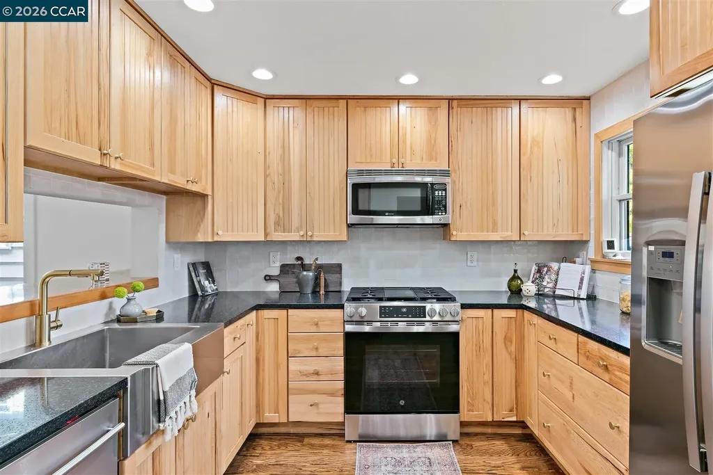 2703 Mathews Street Berkeley CA 94702
