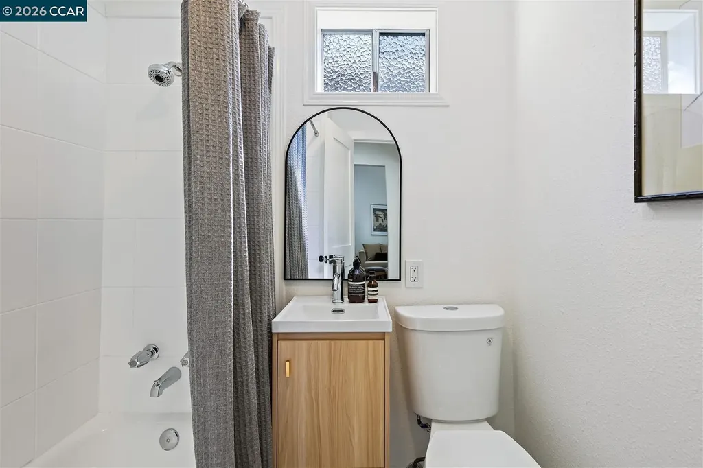 2703 Mathews Street Berkeley CA 94702