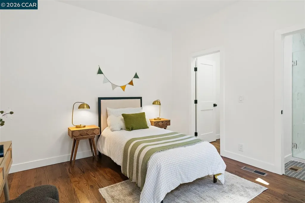 2703 Mathews Street Berkeley CA 94702