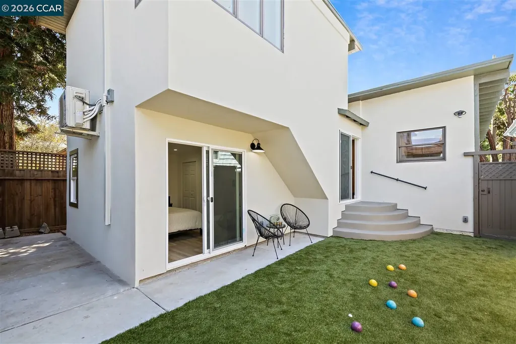 2703 Mathews Street Berkeley CA 94702