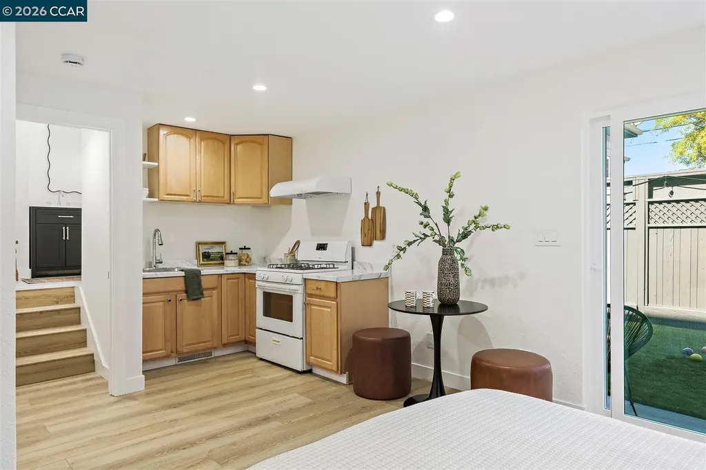 2703 Mathews Street Berkeley CA 94702