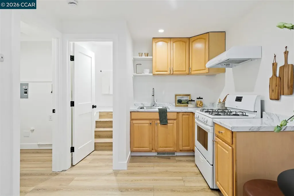 2703 Mathews Street Berkeley CA 94702
