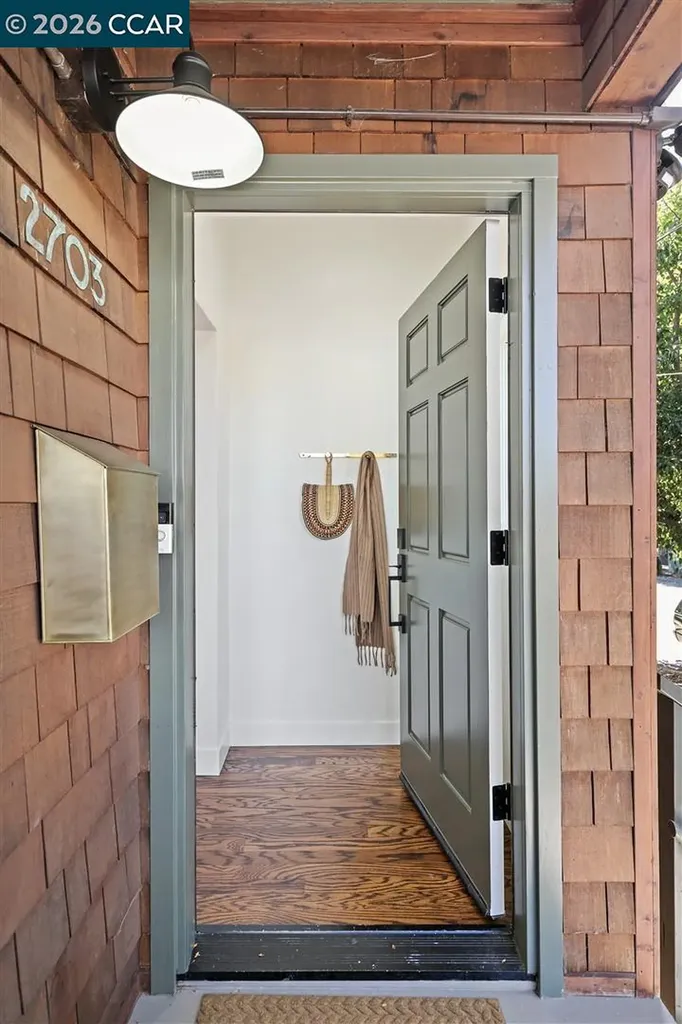 2703 Mathews Street Berkeley CA 94702