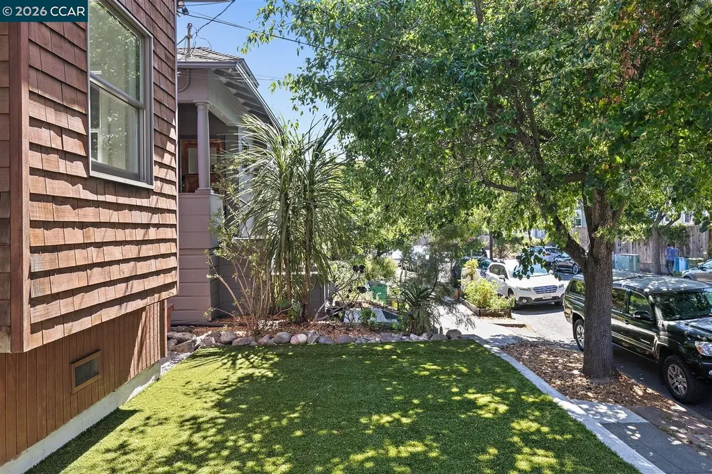 2703 Mathews Street Berkeley CA 94702