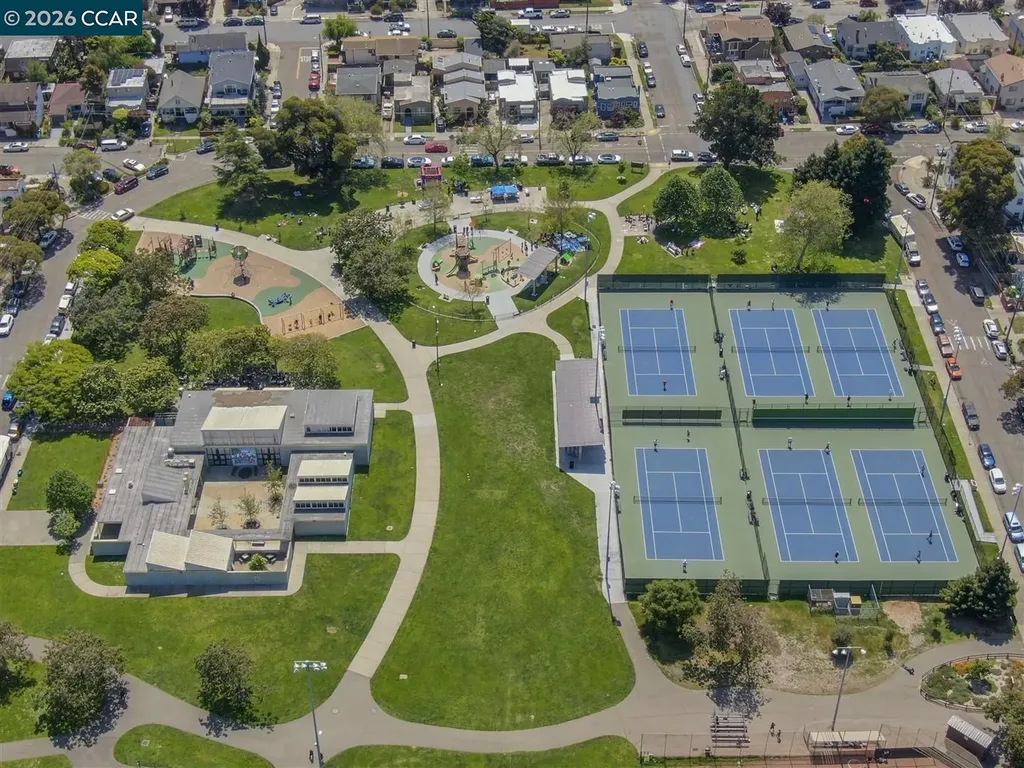 2703 Mathews Street Berkeley CA 94702