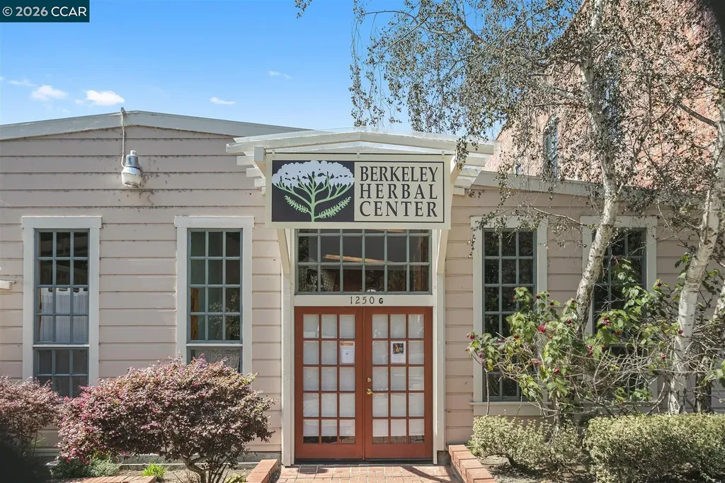 2703 Mathews Street Berkeley CA 94702