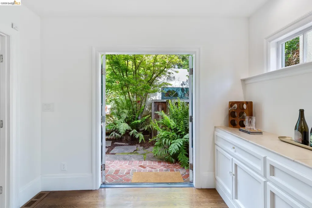 15 Claremont Crescent Berkeley CA 94705