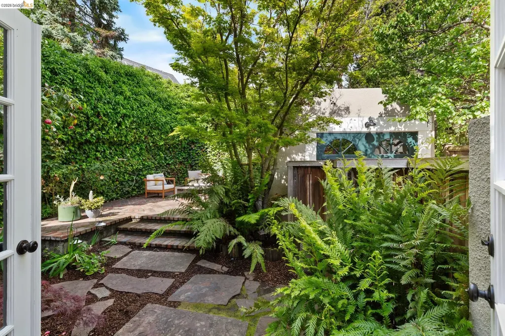 15 Claremont Crescent Berkeley CA 94705