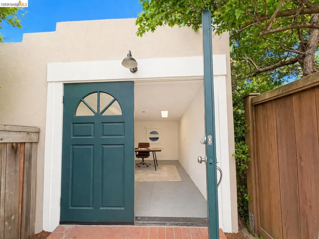 15 Claremont Crescent Berkeley CA 94705