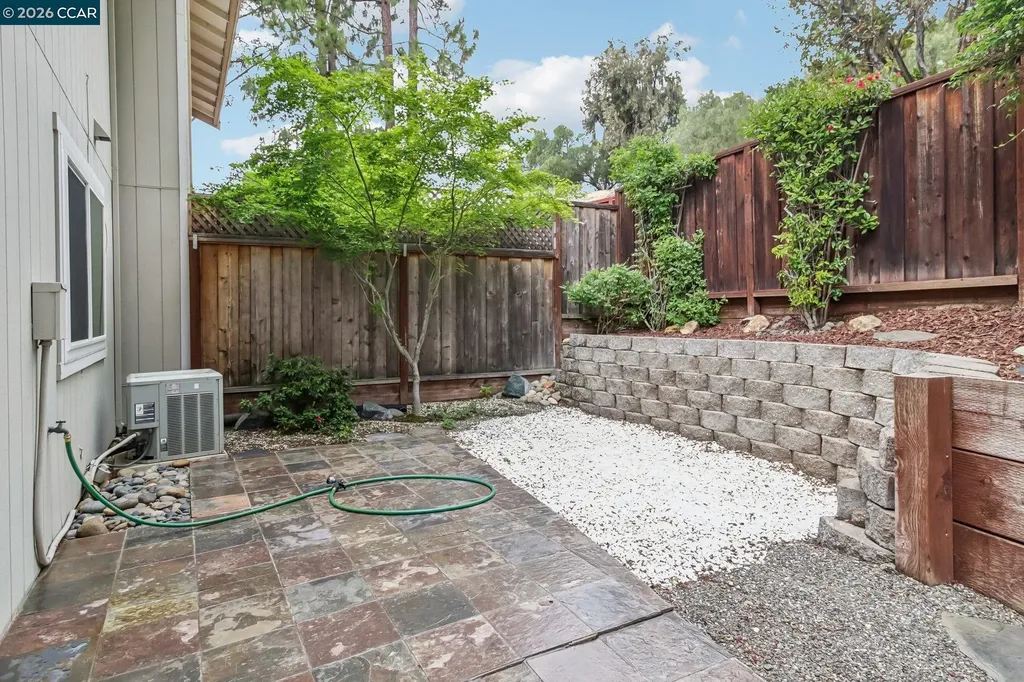 2460 Heatherleaf Lane Martinez CA 94553