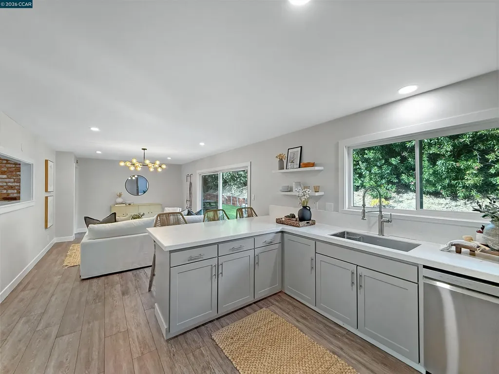 8 Cherry Hills Court Lafayette CA 94549