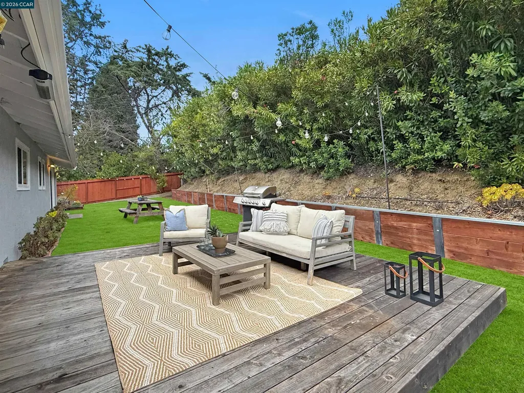 8 Cherry Hills Court Lafayette CA 94549