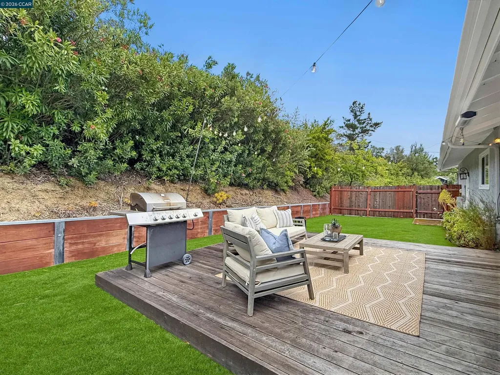 8 Cherry Hills Court Lafayette CA 94549
