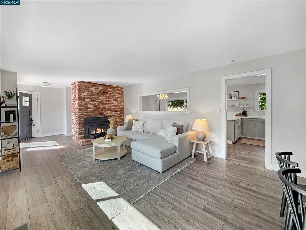 8 Cherry Hills Court Lafayette CA 94549