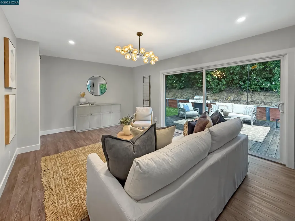 8 Cherry Hills Court Lafayette CA 94549