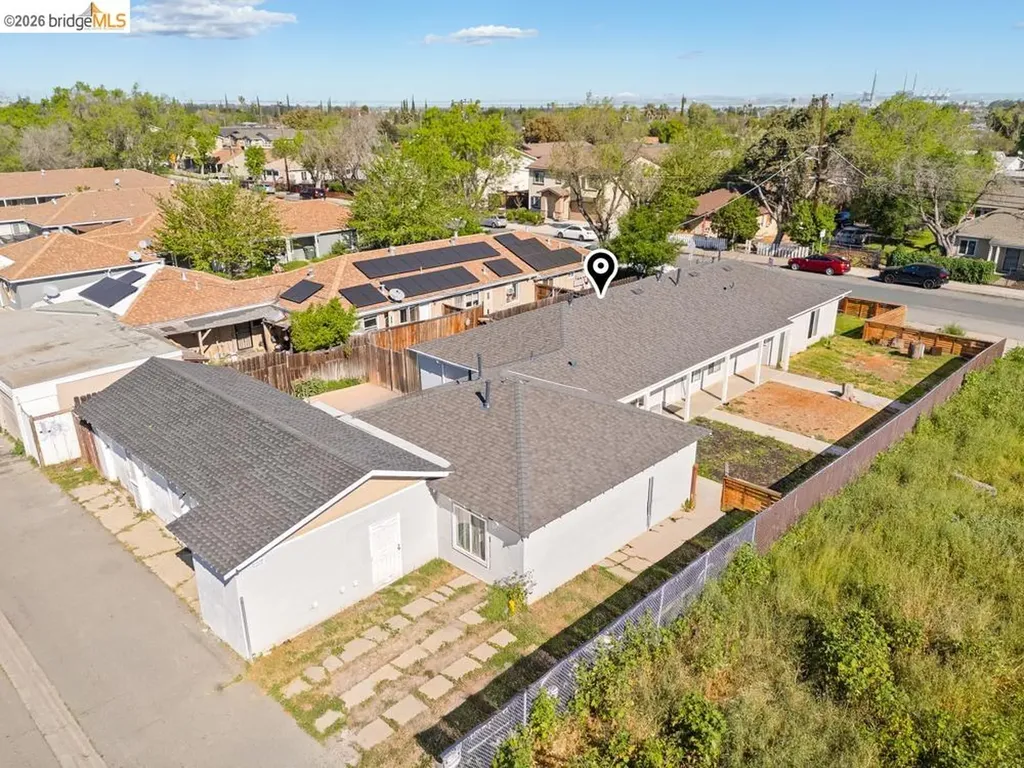 53 Alturas Avenue Pittsburg CA 94565