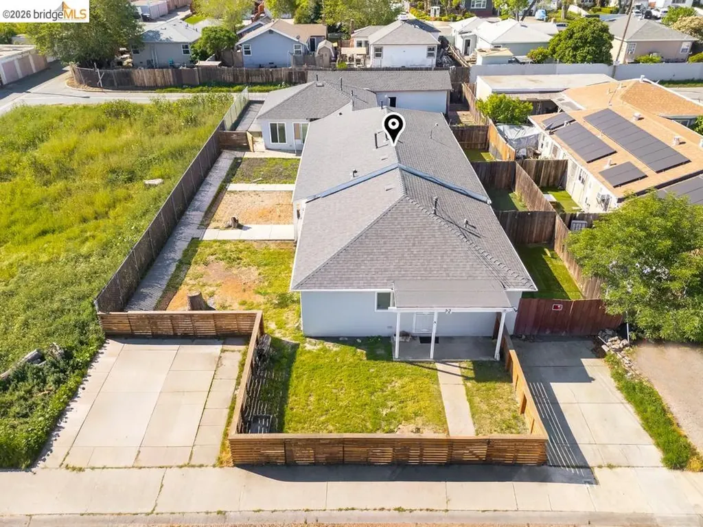 53 Alturas Avenue Pittsburg CA 94565