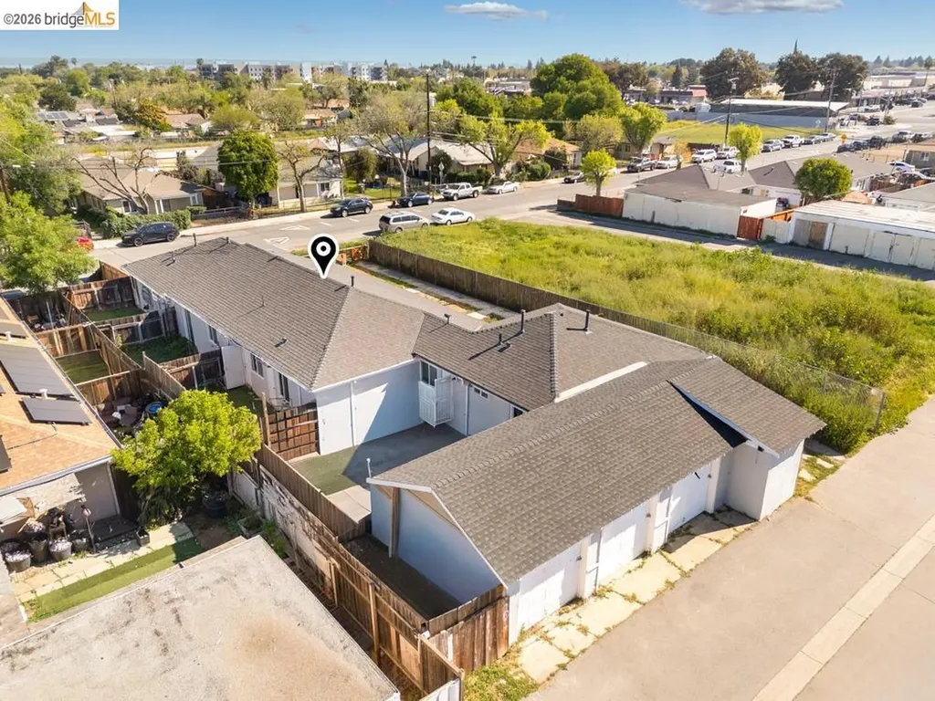 53 Alturas Avenue Pittsburg CA 94565