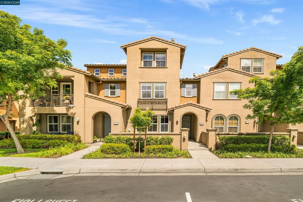 5267 Fioli Loop San Ramon CA 94582