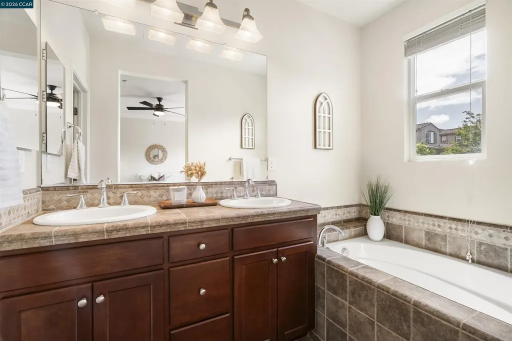 5267 Fioli Loop San Ramon CA 94582