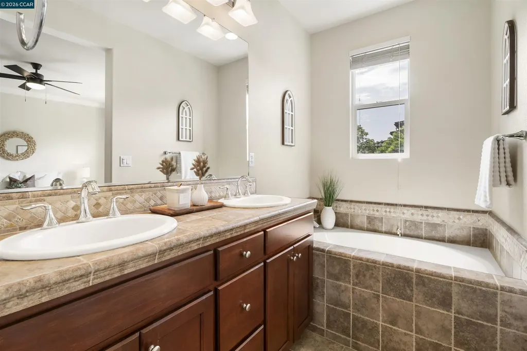 5267 Fioli Loop San Ramon CA 94582