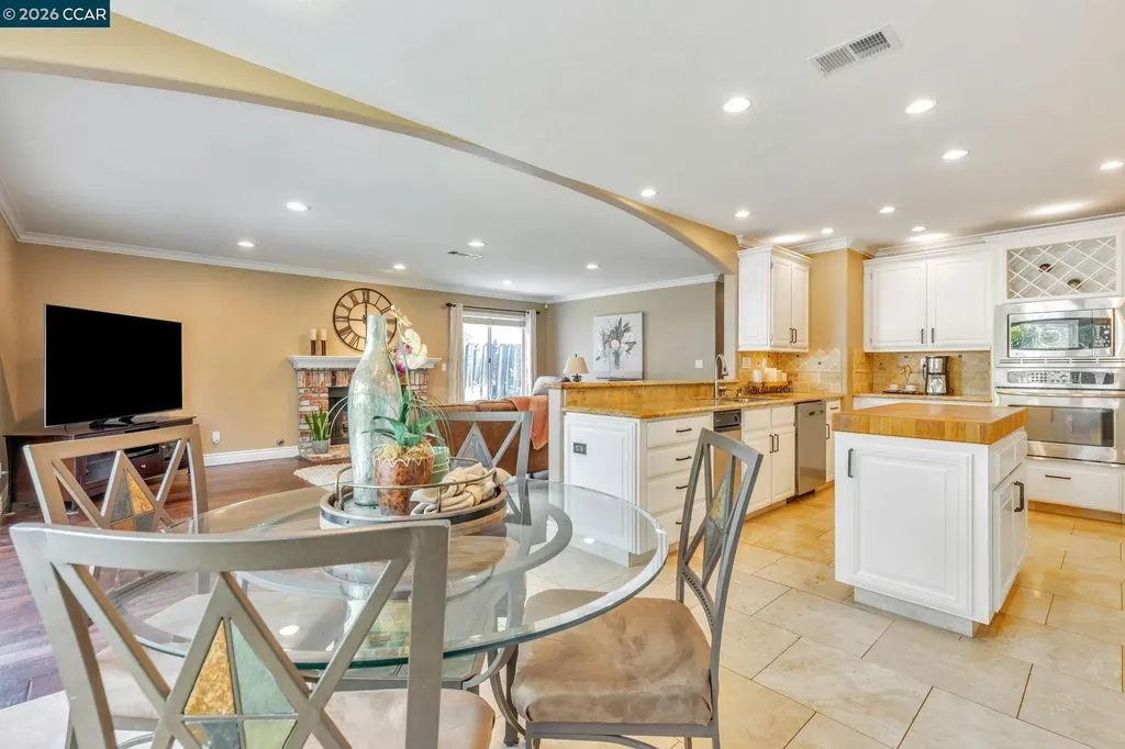 668 Sun Tree Court Danville CA 94506