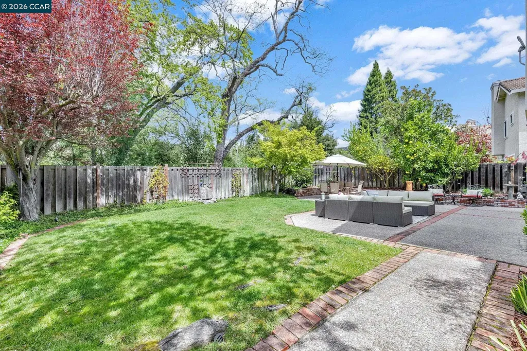668 Sun Tree Court Danville CA 94506