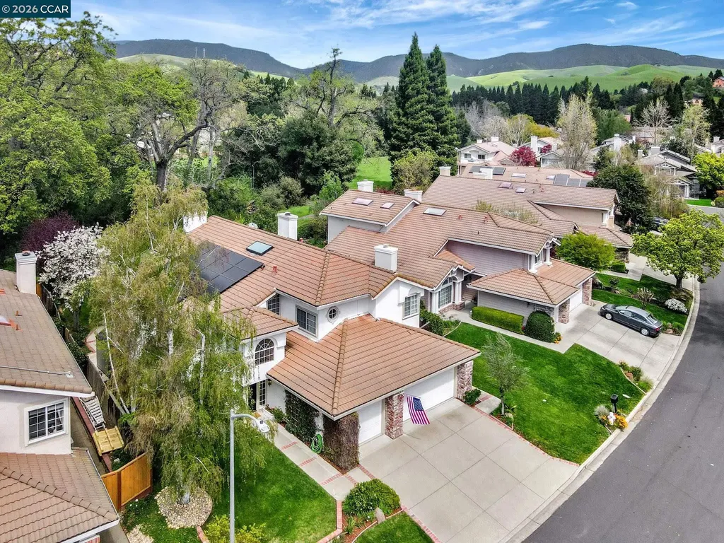 668 Sun Tree Court Danville CA 94506