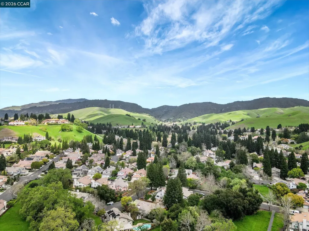 668 Sun Tree Court Danville CA 94506