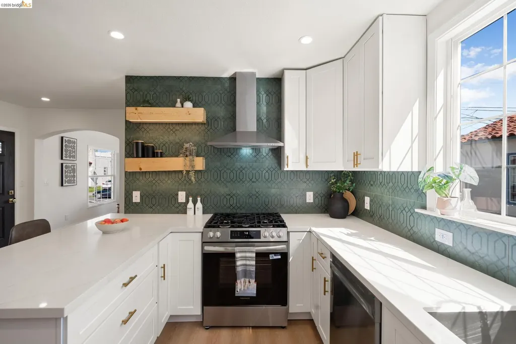 1576 76th Avenue Oakland CA 94621