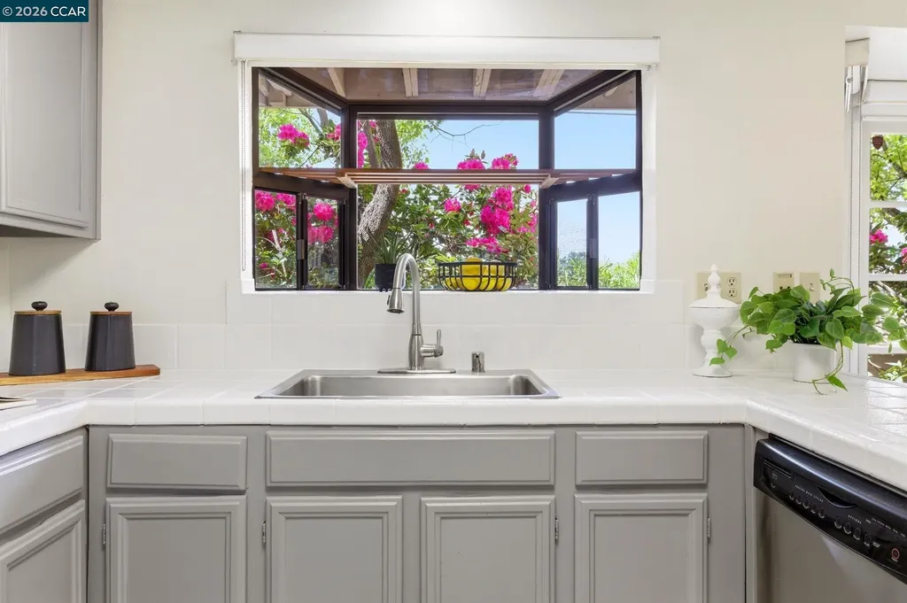 1578 Pyrenees Place Walnut Creek CA 94598