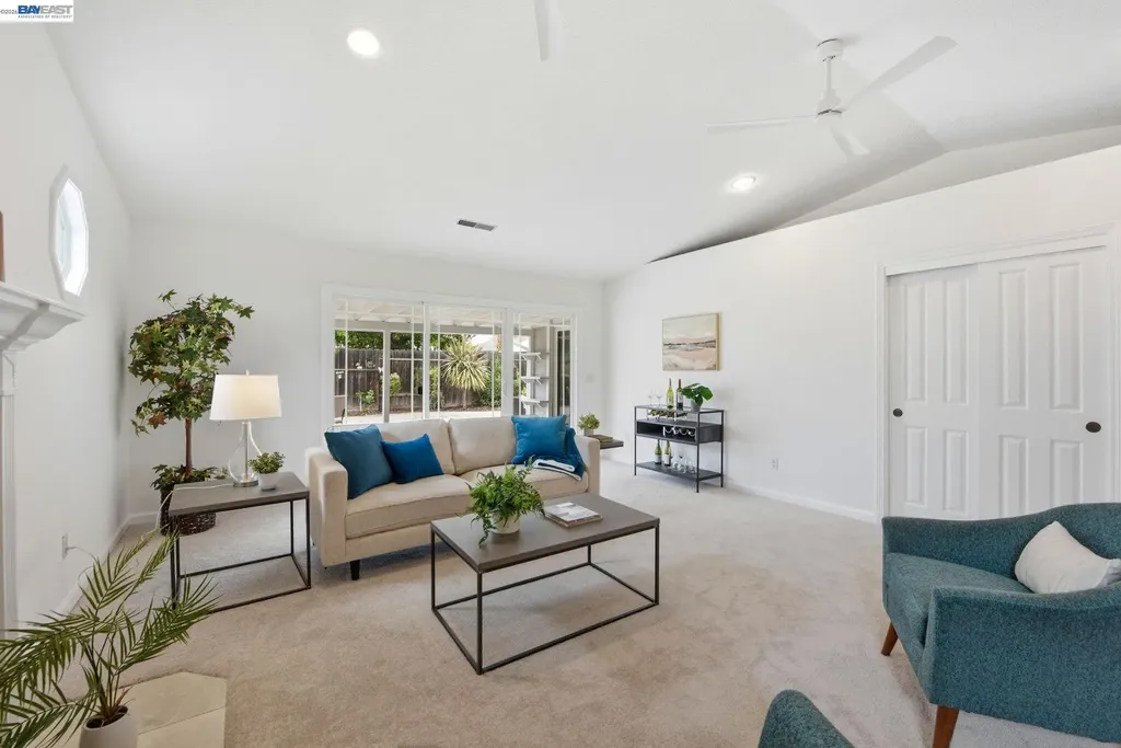 6387 Narcissus Avenue Newark CA 94560