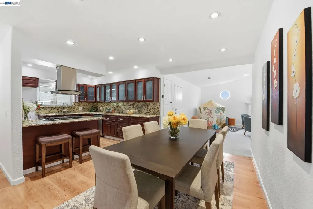 6387 Narcissus Avenue Newark CA 94560