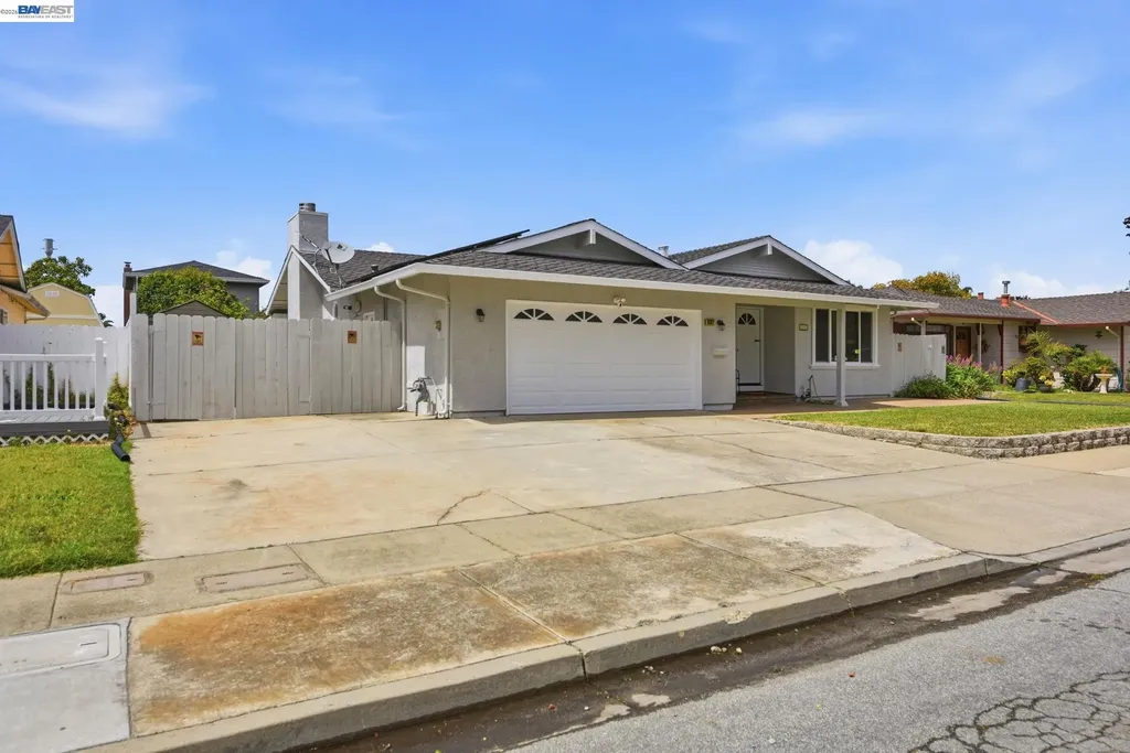 6387 Narcissus Avenue Newark CA 94560