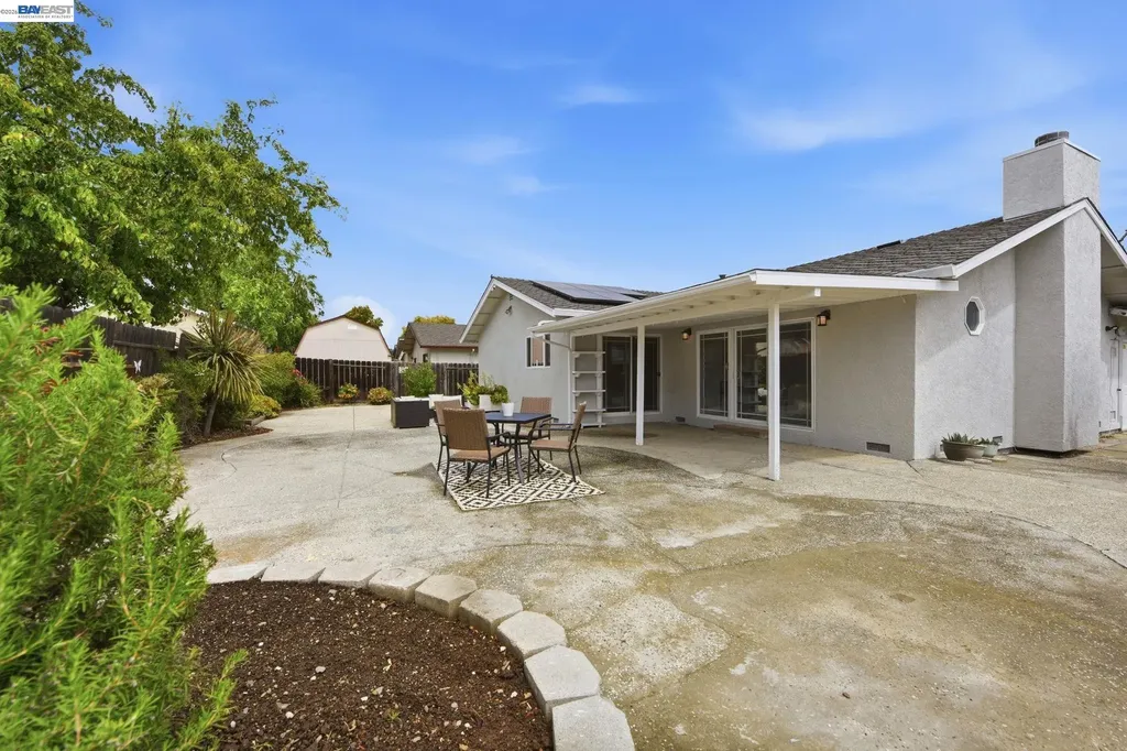 6387 Narcissus Avenue Newark CA 94560