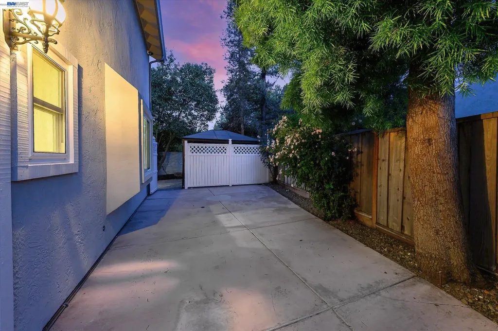 5943 Corte Arboles Pleasanton CA 94566