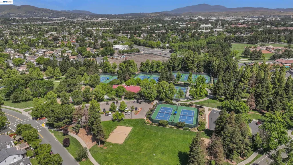 5943 Corte Arboles Pleasanton CA 94566