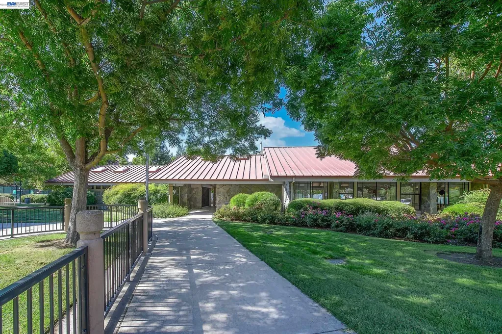5943 Corte Arboles Pleasanton CA 94566