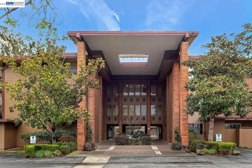 1333 Webster Street Alameda CA 94501