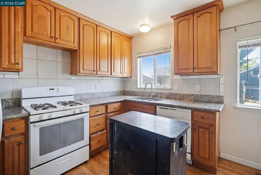 1912 Lincoln Avenue Richmond CA 94801