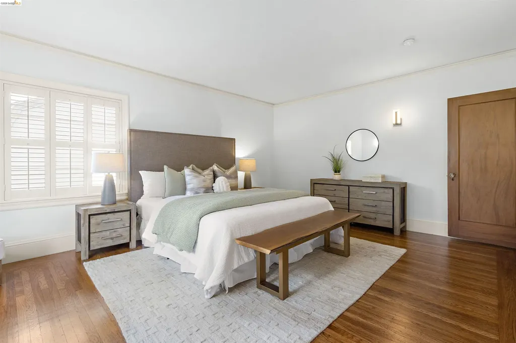774 Trestle Glen Road Oakland CA 94610