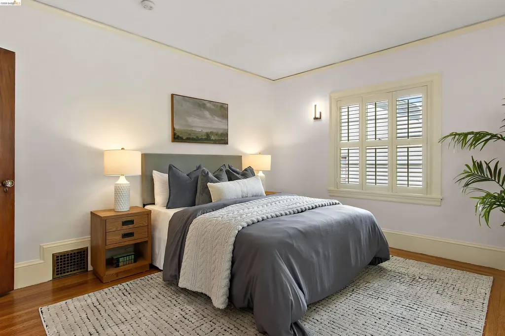 774 Trestle Glen Road Oakland CA 94610