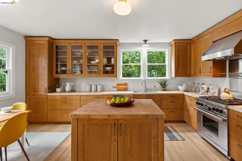 25 Stonewall Road Berkeley CA 94705
